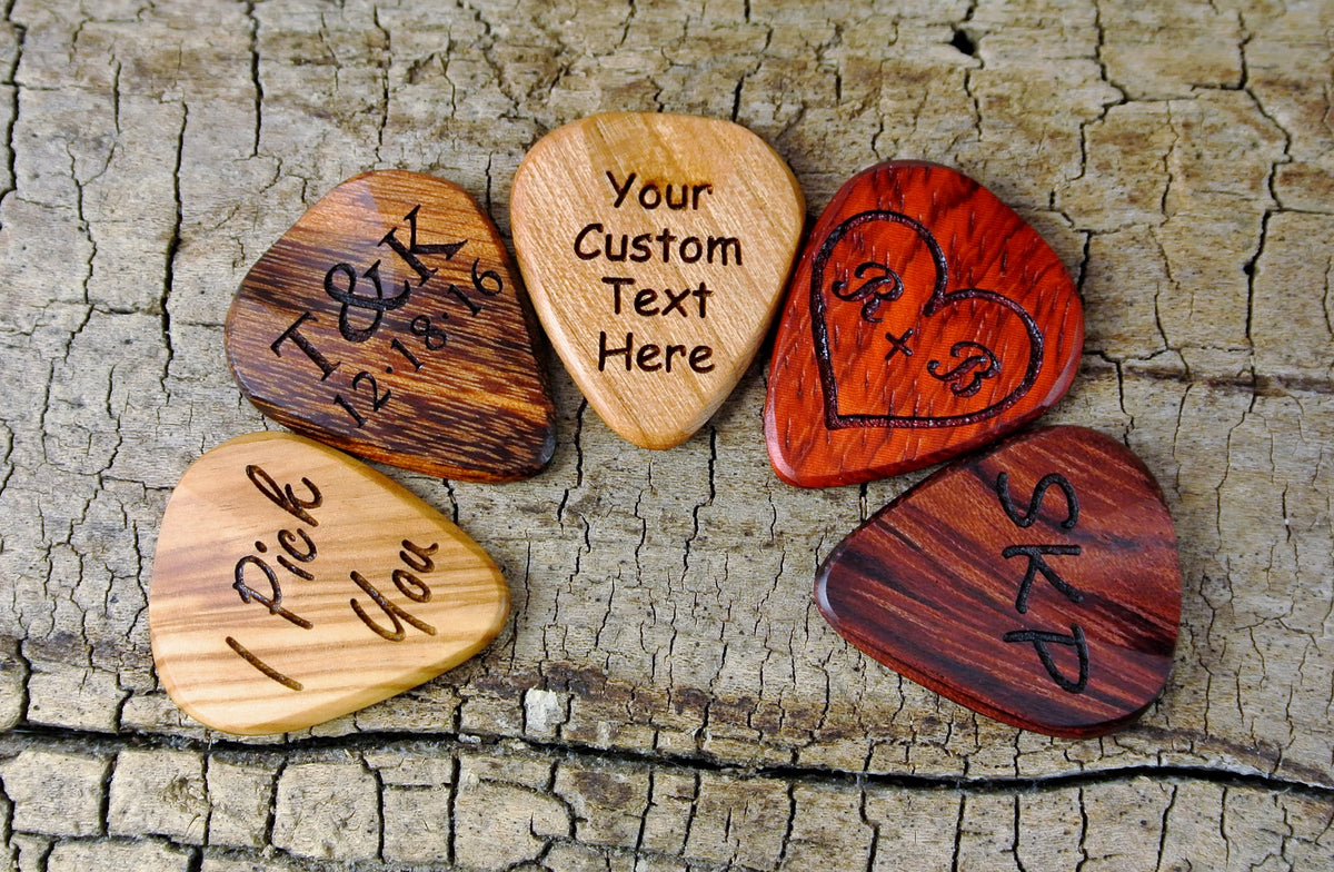 Engraved Wood Guitar Pick: Handmade Personalized Wooden Plectrum - One Pick