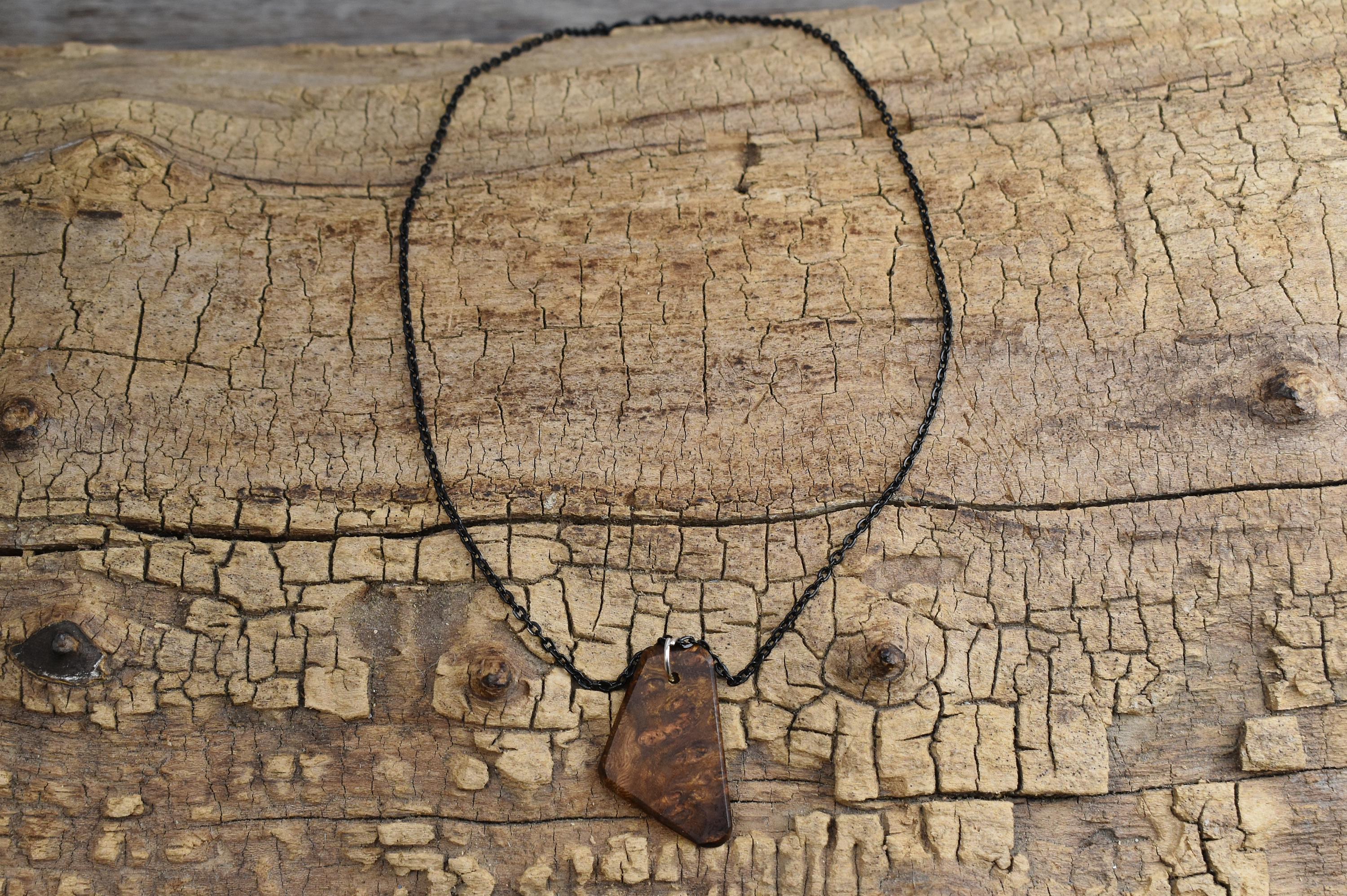 Caribbean Rosewood Burl Wood Pendant Necklace: 20 inch Chain